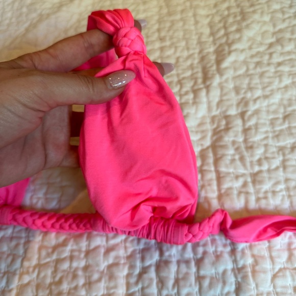 Vitamin A - M- hot pink, new no tag, top only - Picture 3 of 4